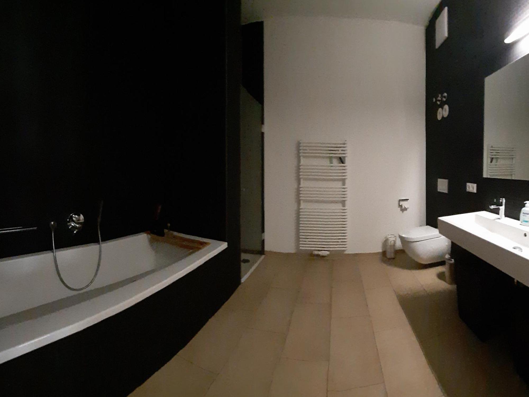 Hochwertig Im Herzen Stuttgarts Szoba fotó